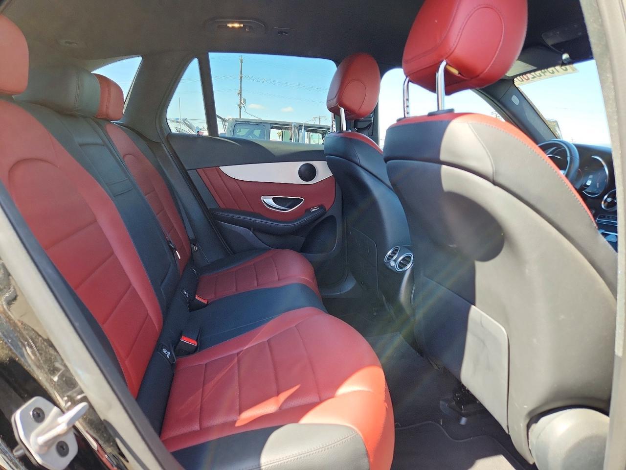 2022 Mercedes-Benz Glc 300 - zdjęcie 11