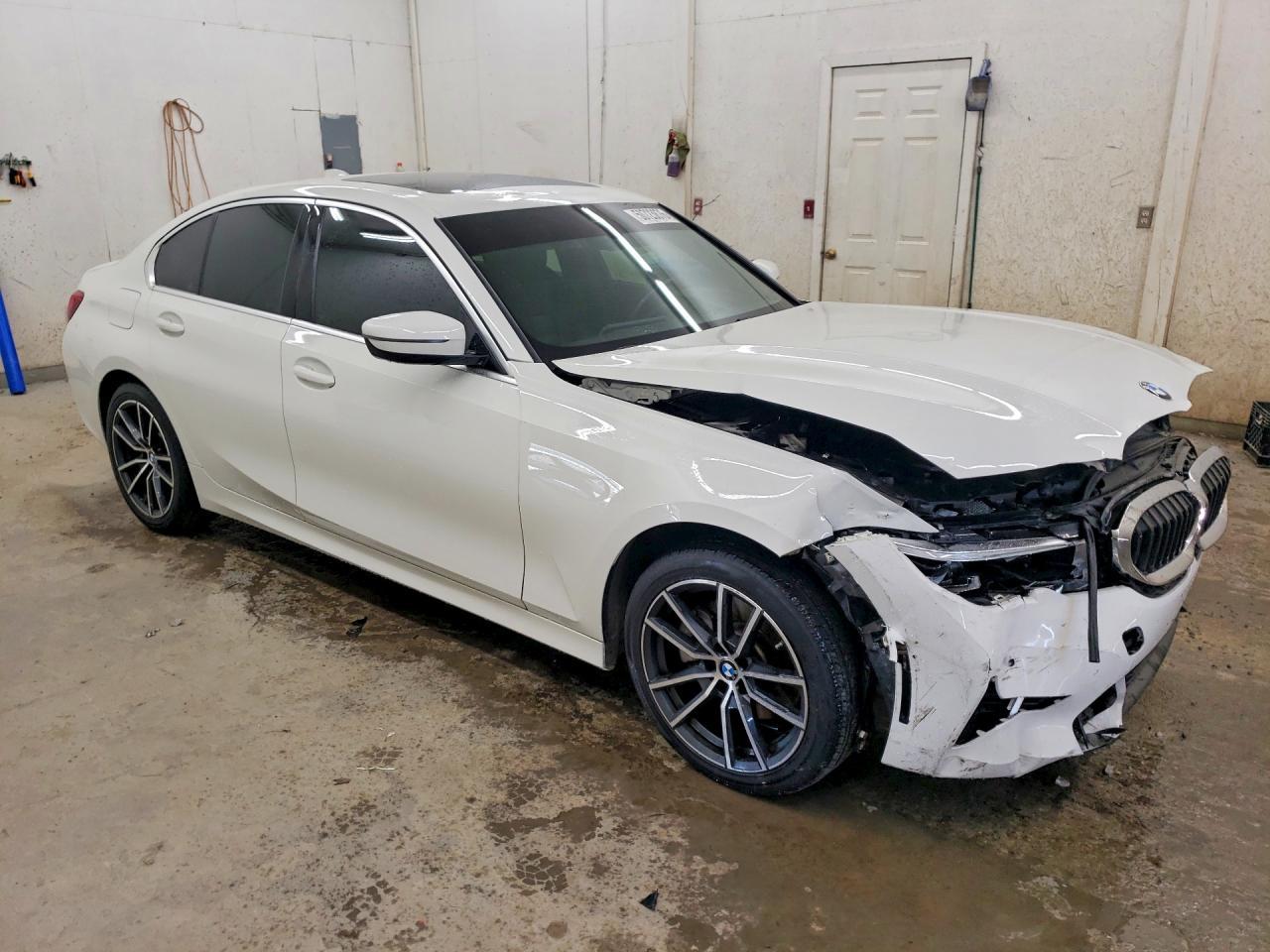 BMW Seria 3 - zdjęcie 4