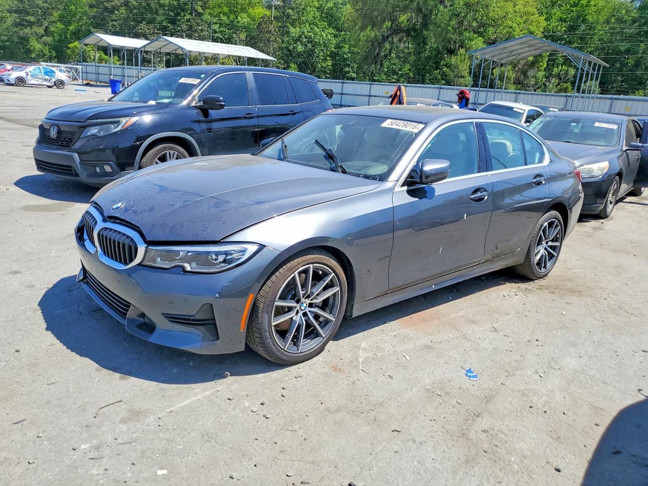 2020 BMW 330I - zdjęcie główne