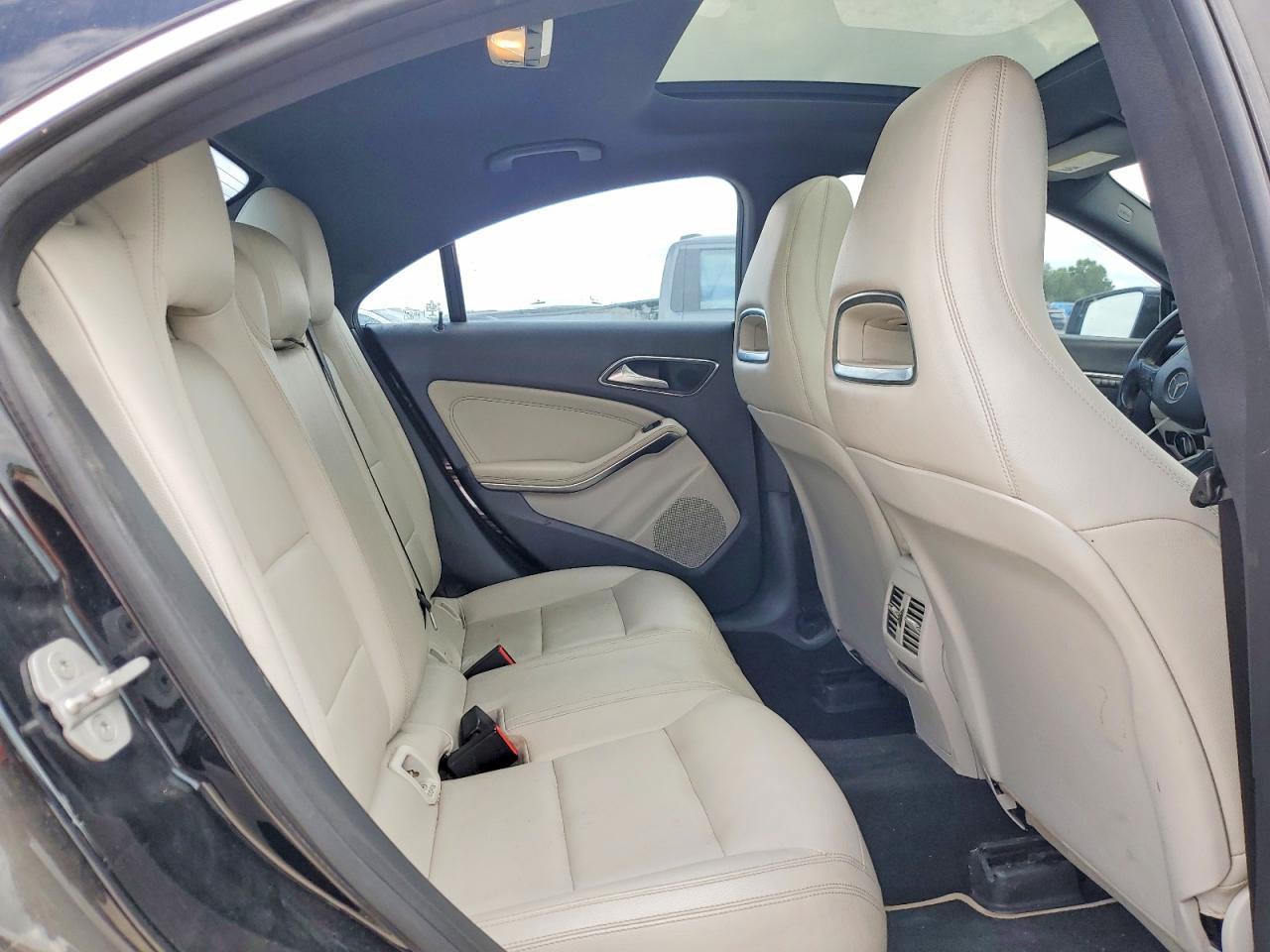 2014 Mercedes-Benz Cla 250 - zdjęcie 10
