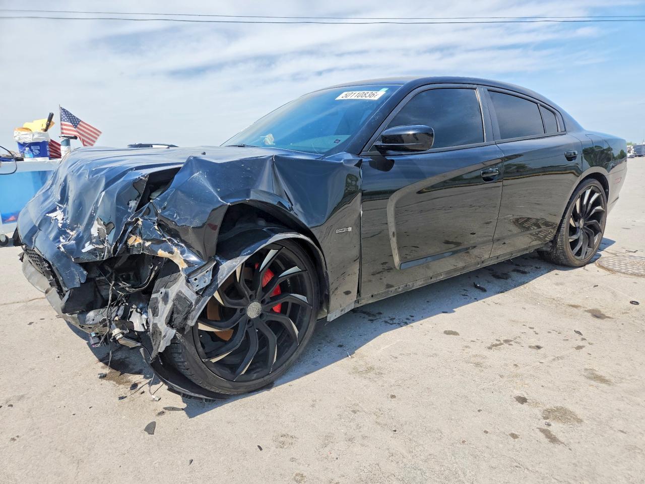 2014 Dodge Charger R - zdjęcie główne