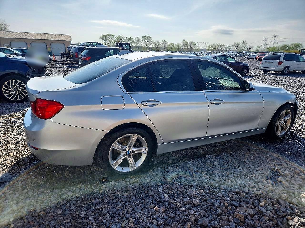 2015 BMW Seria 3 328i - zdjęcie 3