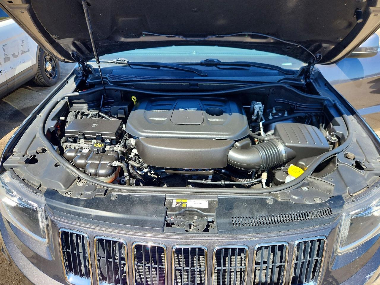 2016 Jeep Grand Cherokee Laredo - zdjęcie 11