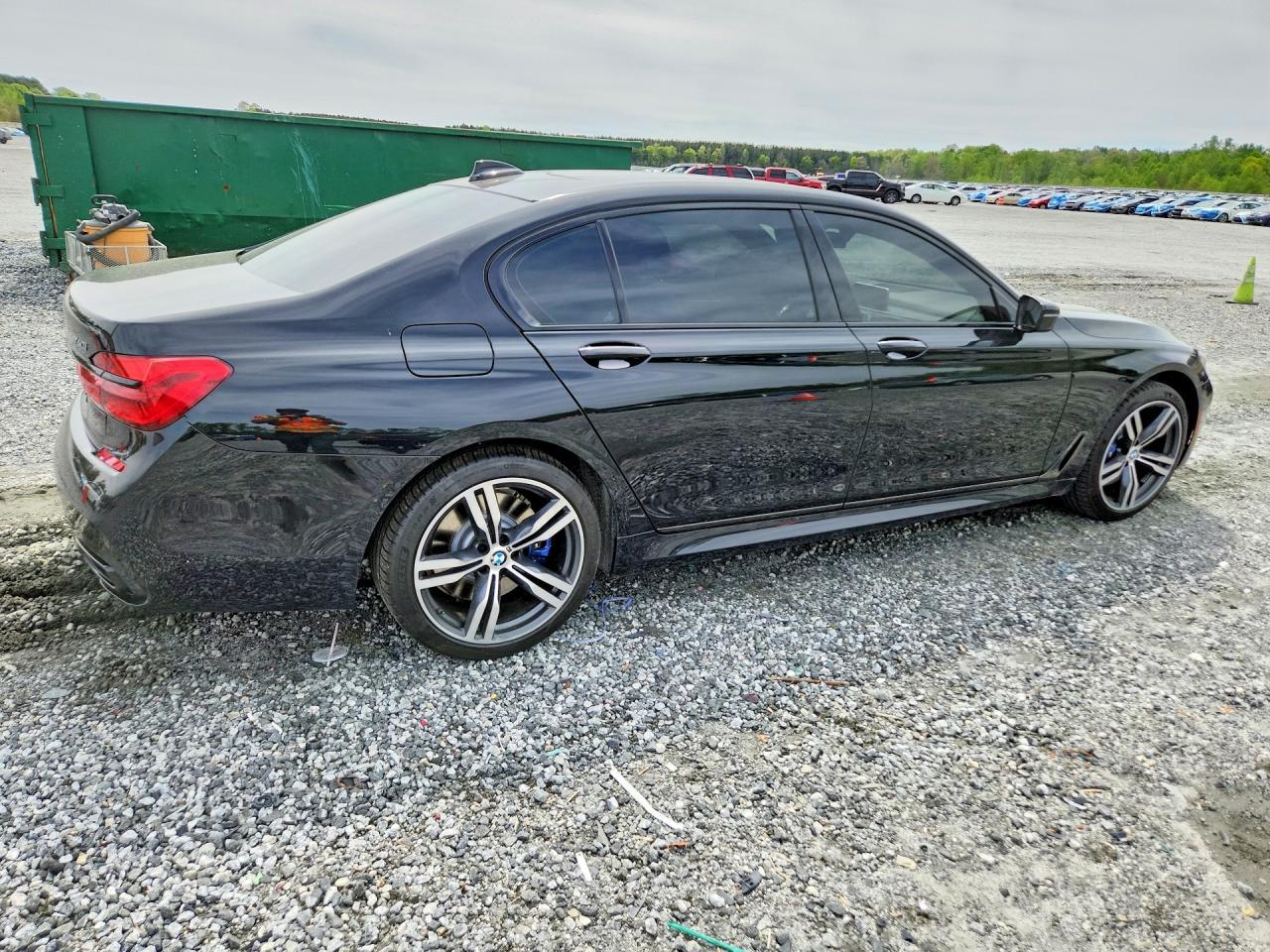 2019 BMW 740 I - zdjęcie 3