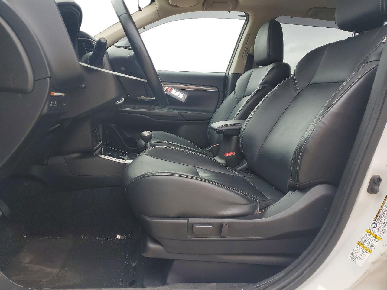 2019 Mitsubishi Outlander Se - zdjęcie 7