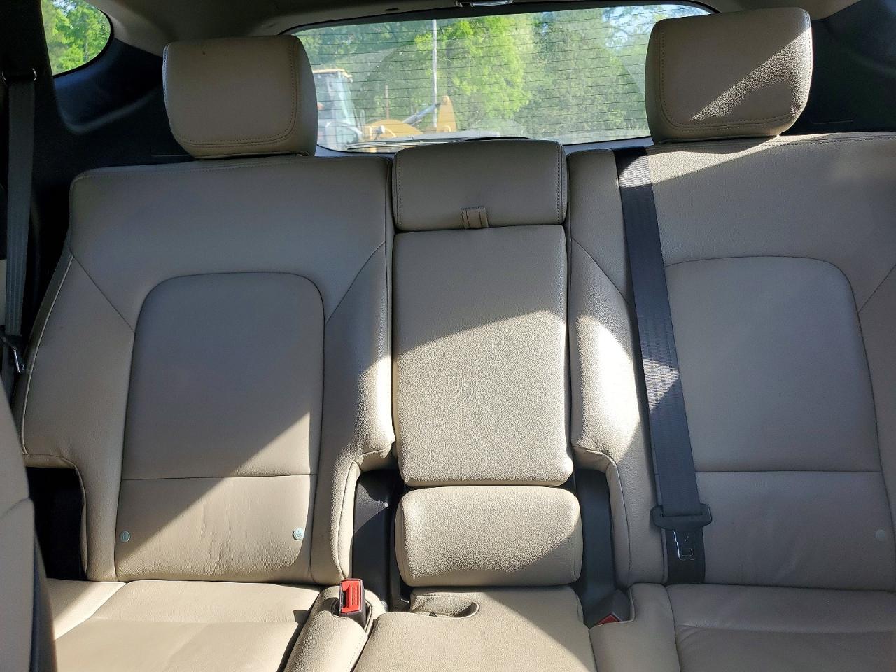 2017 Hyundai Santa Fe Sport 2.4L - zdjęcie 10