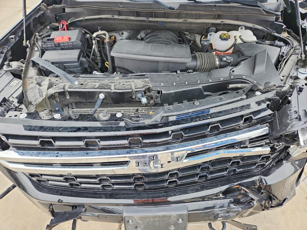 2022 Chevrolet Tahoe C1500 - zdjęcie 12
