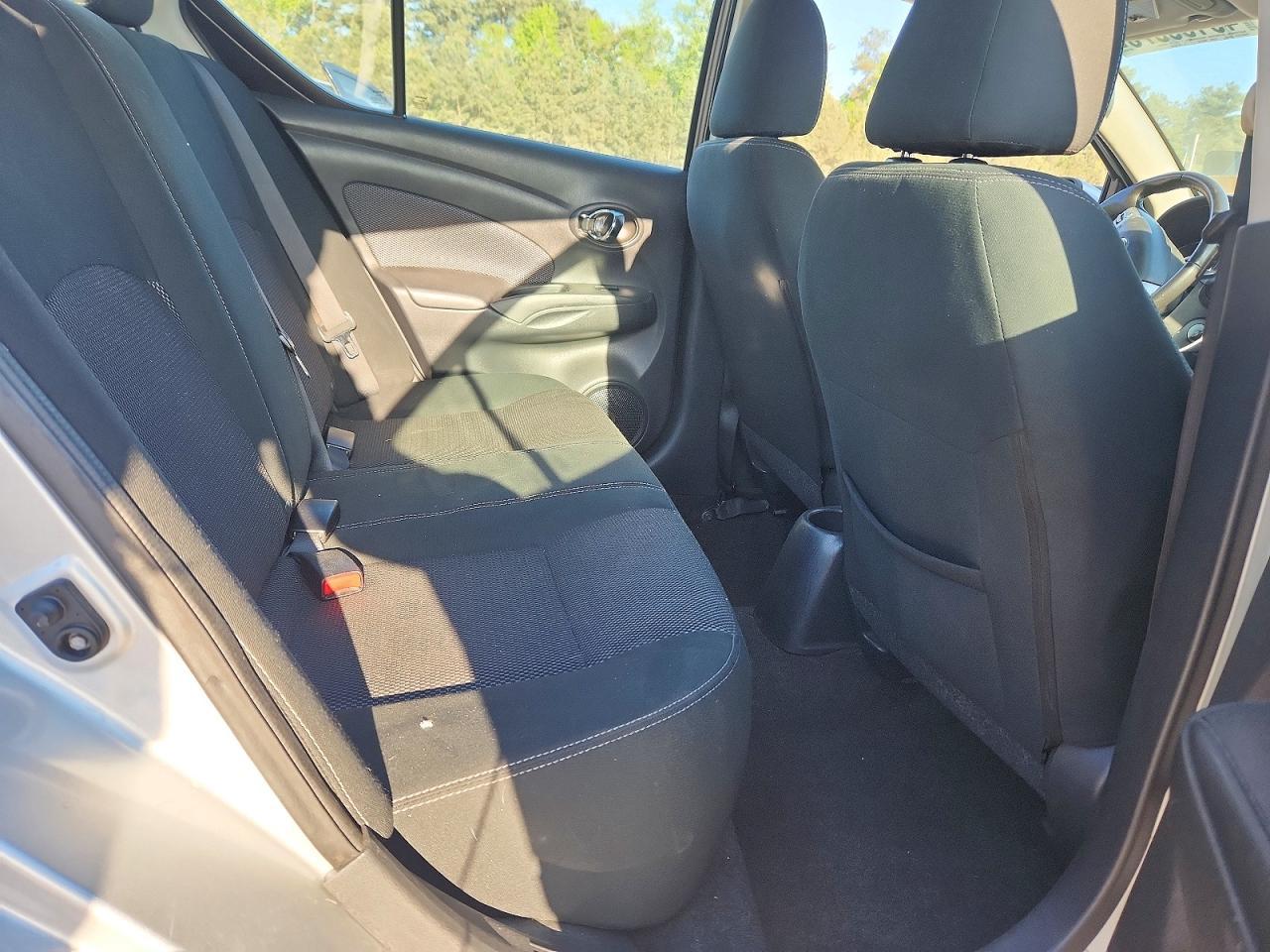 2017 Nissan Versa 1.6 S - zdjęcie 10