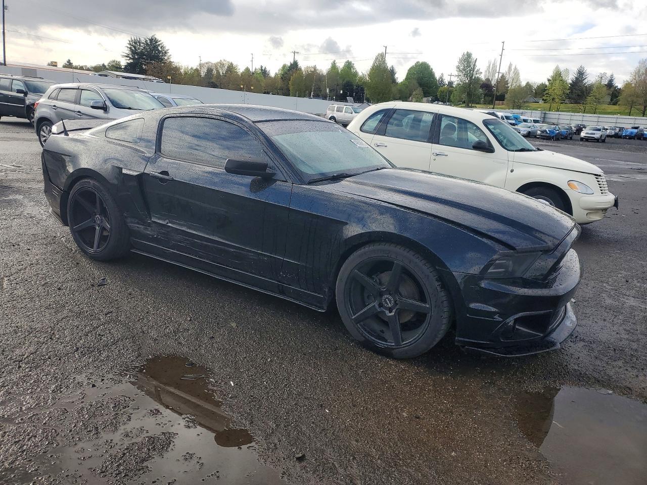 2014 Ford Mustang - zdjęcie 4