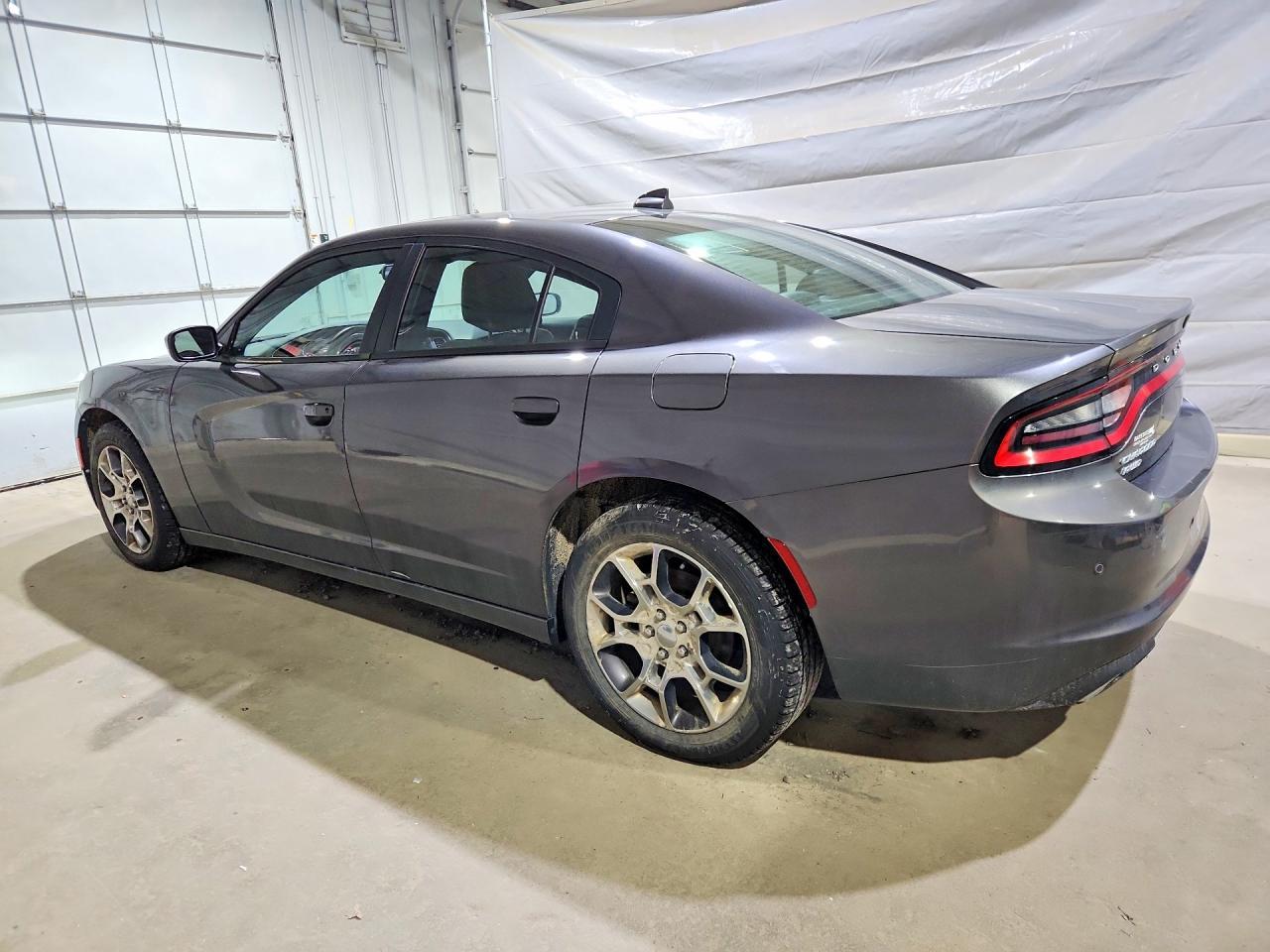 2015 Dodge Charger Sxt - zdjęcie 2