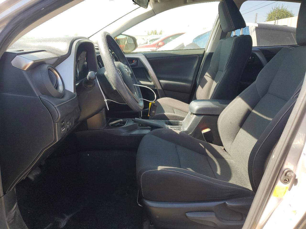 2018 Toyota Rav4 Hybrid Le - zdjęcie 7