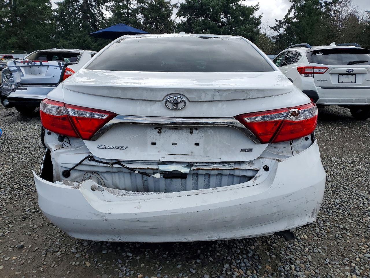 2015 Toyota Camry Se - zdjęcie 6