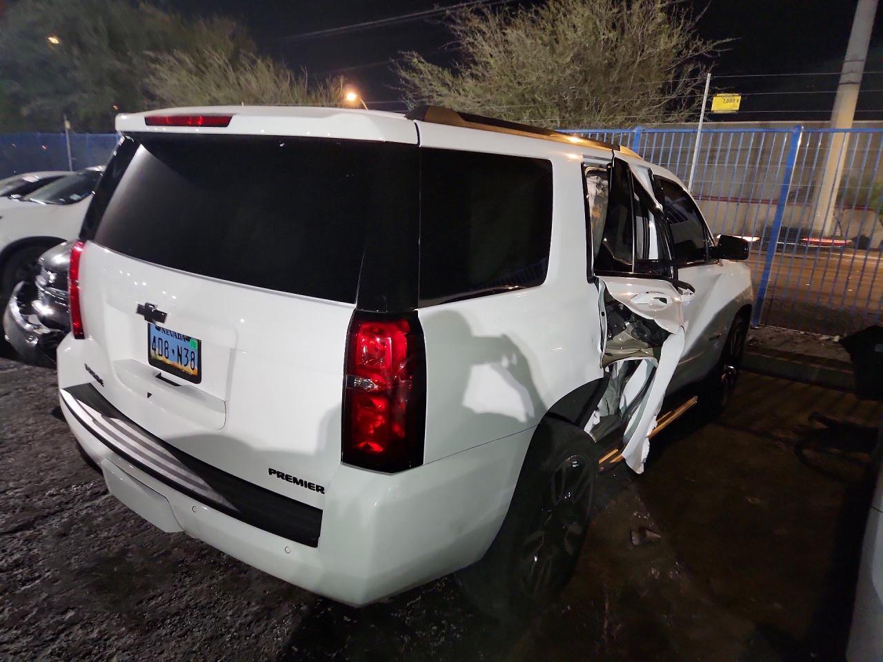 2019 Chevrolet Tahoe C1500 Premier - zdjęcie 3