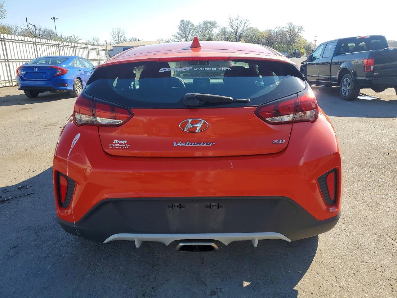 2019 Hyundai Veloster 2.0L - zdjęcie 6