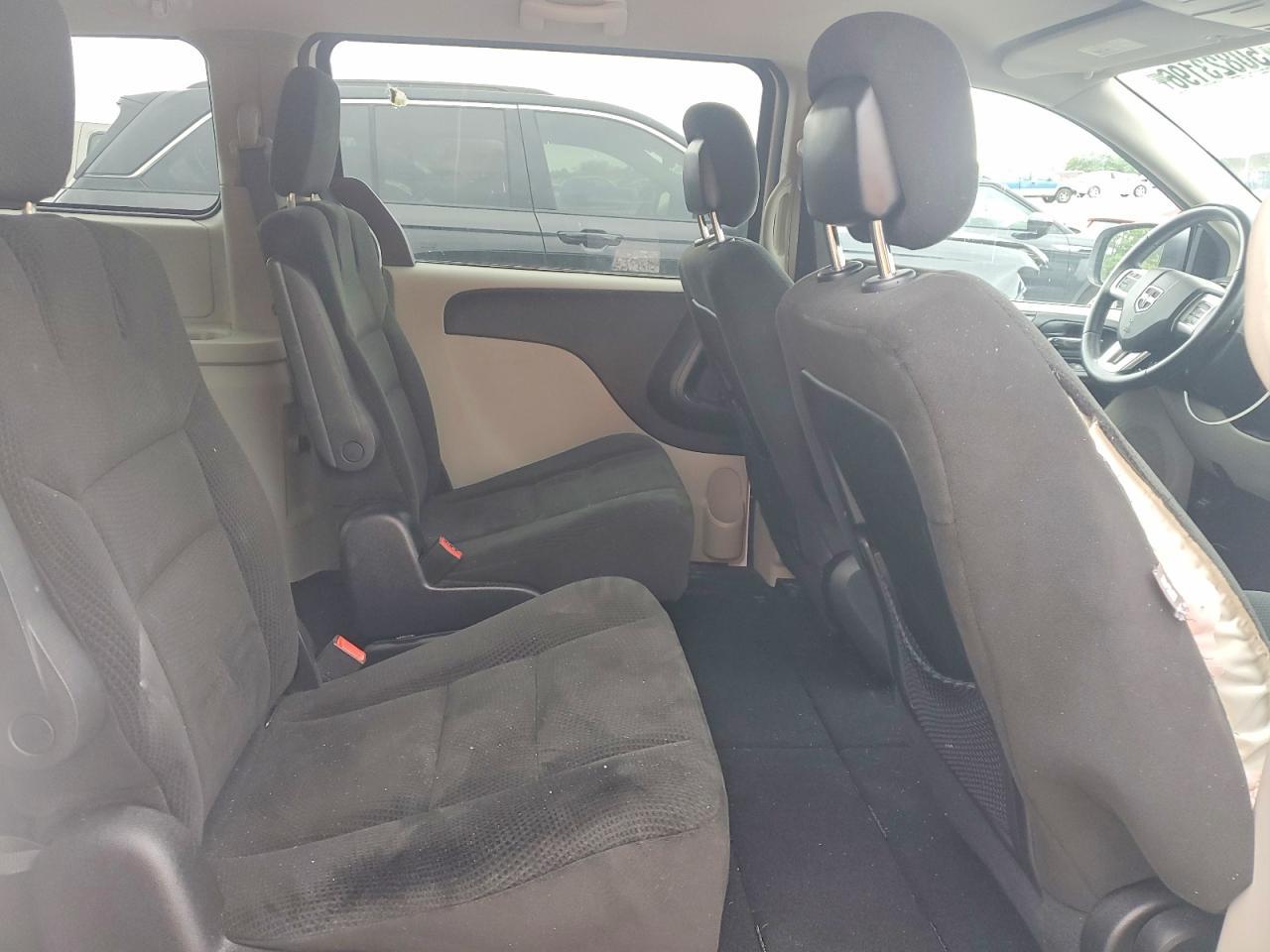 2016 Dodge Grand Caravan Se - zdjęcie 11