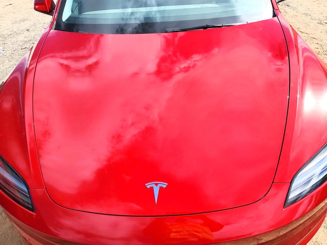 2024 Tesla Model 3 - zdjęcie 11