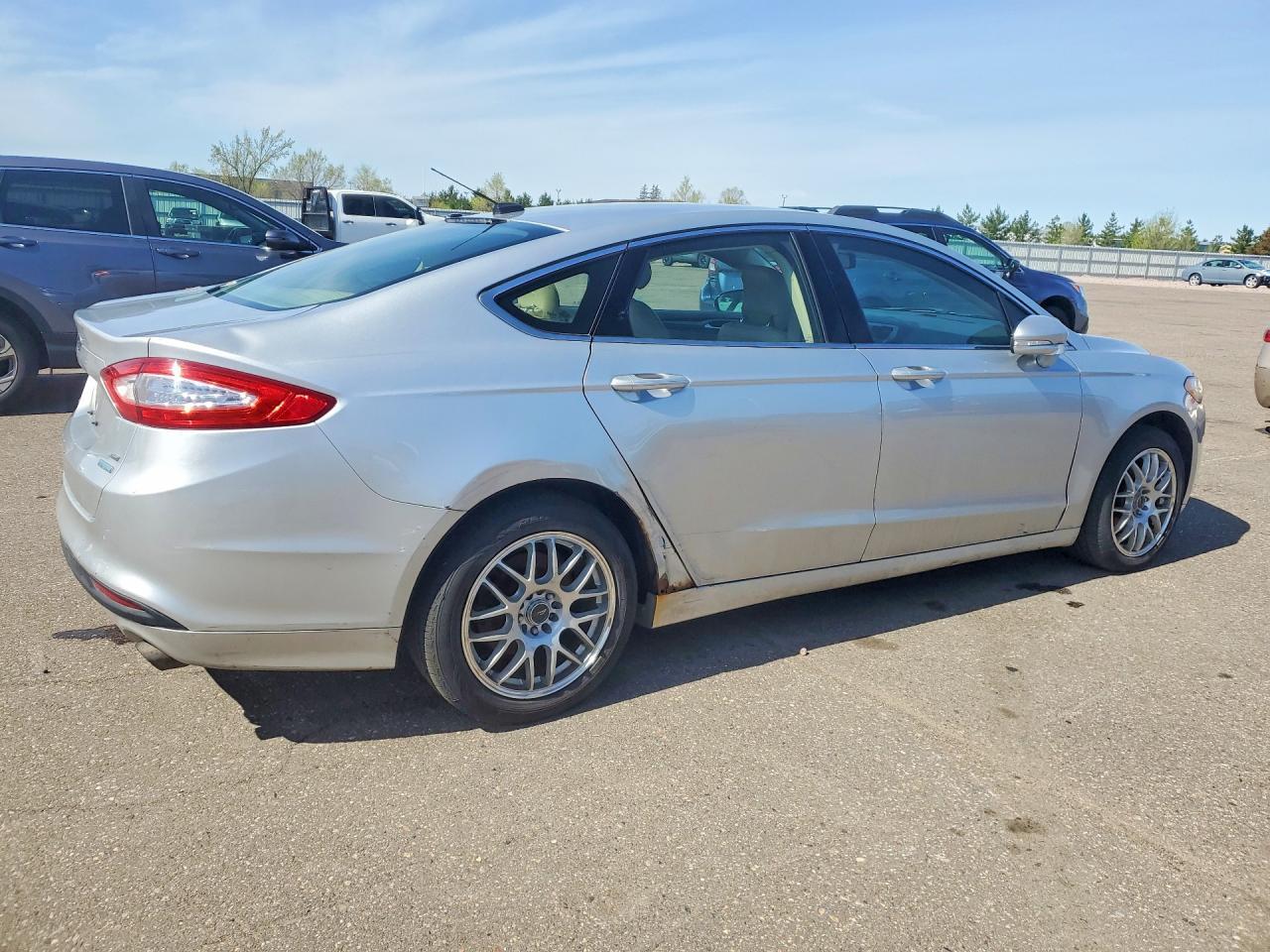 2014 Ford Fusion Se - zdjęcie 3