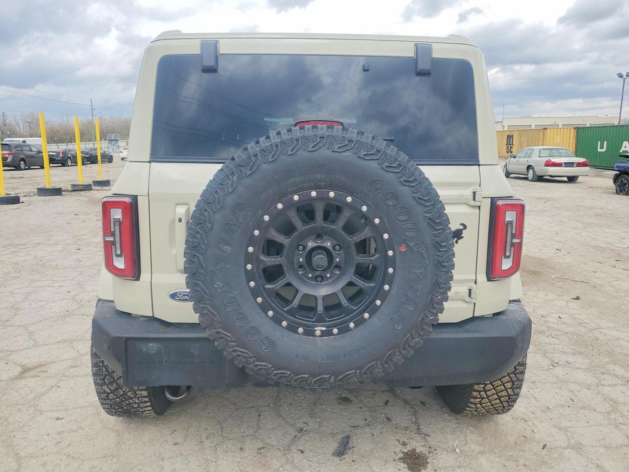 2025 Ford Bronco Outer Banks - zdjęcie 6