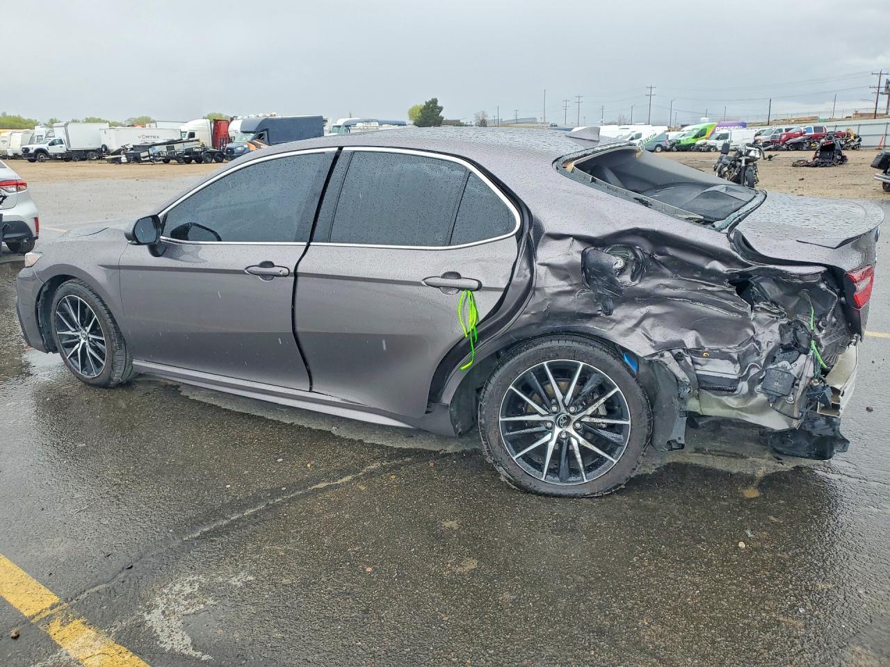 2024 Toyota Camry Se - zdjęcie 2
