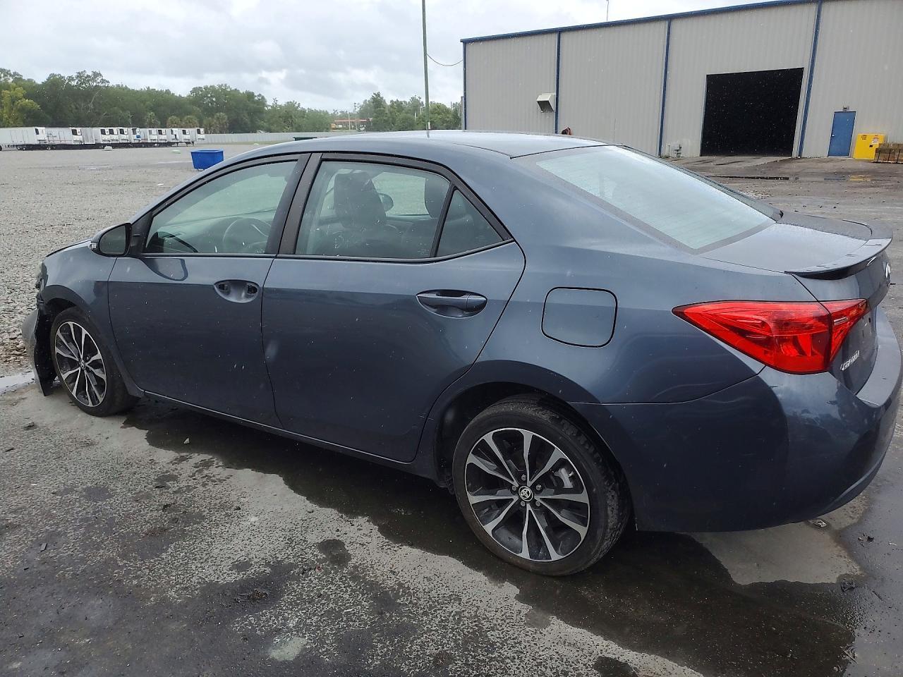 2018 Toyota Corolla Se - zdjęcie 2