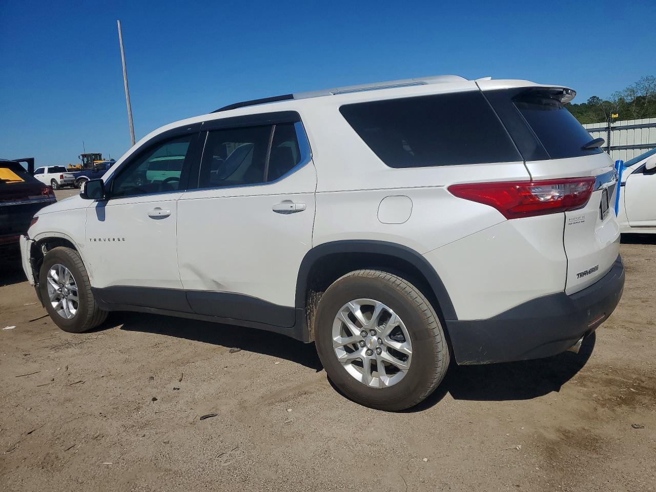 2018 Chevrolet Traverse Lt - zdjęcie 2