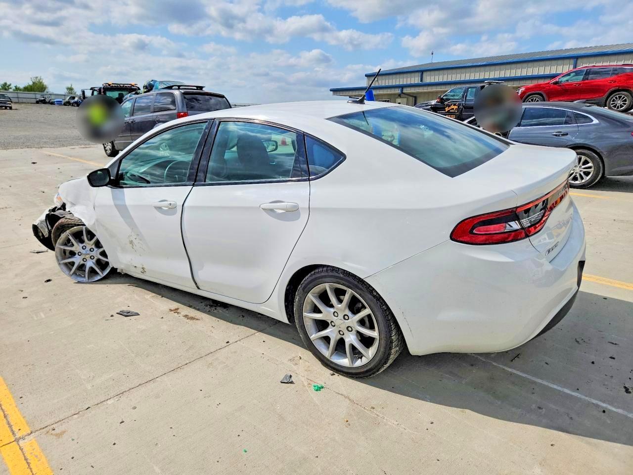 2013 Dodge Dart Sxt - zdjęcie 2