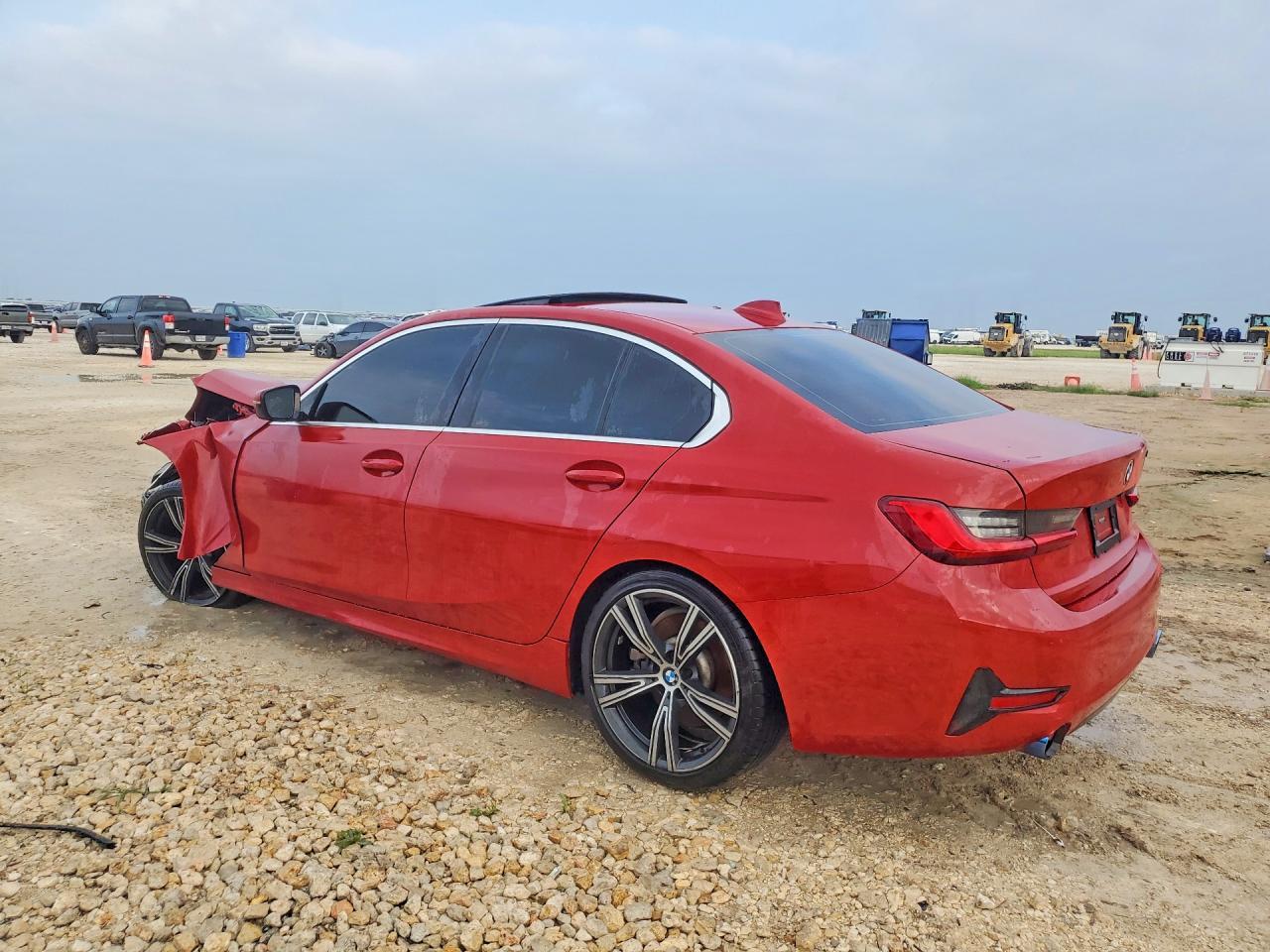 2020 BMW 330I - zdjęcie 2