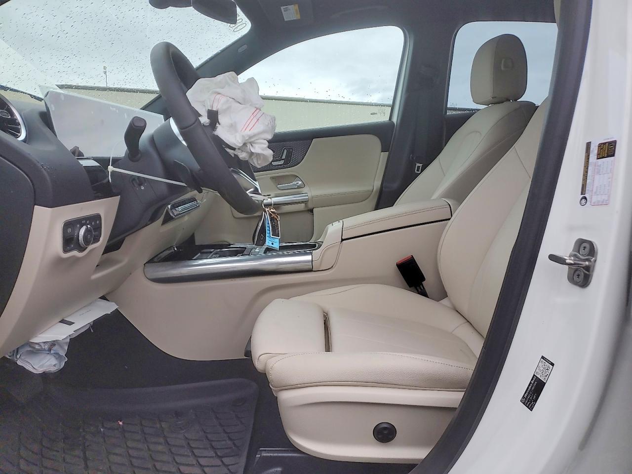 2026 Mercedes-Benz Gla 250 4Matic - zdjęcie 7