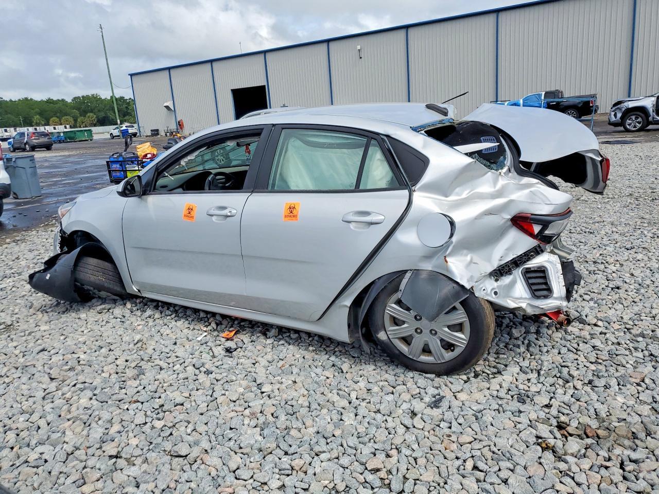 2023 Kia Rio S - zdjęcie 2