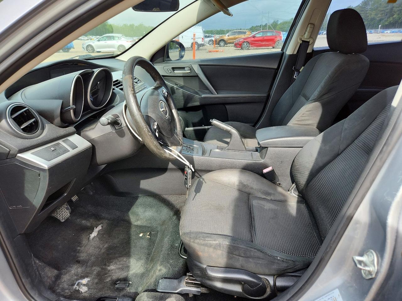 2013 Mazda 3 I - zdjęcie 7