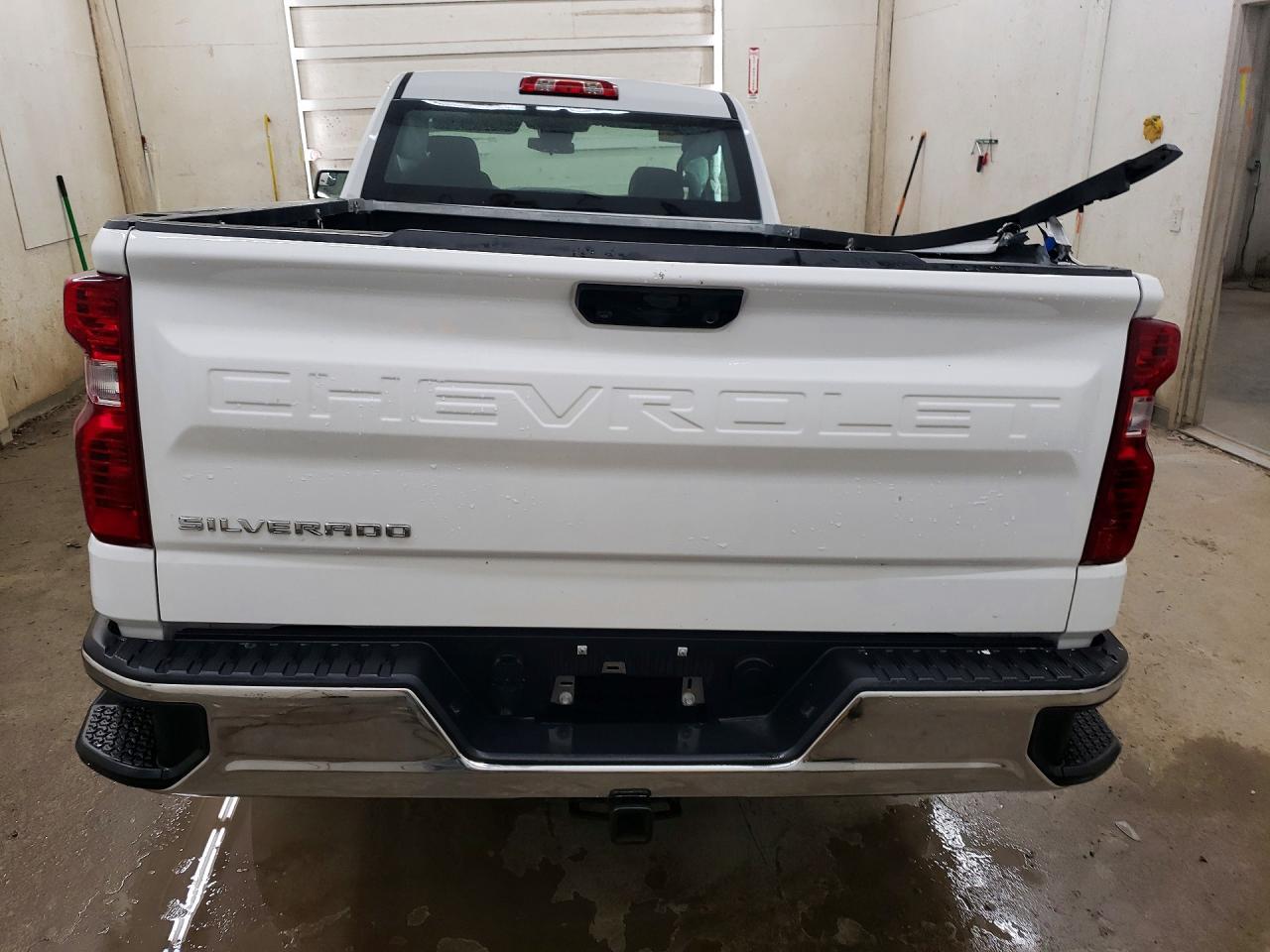 2026 Chevrolet Silverado C1500 - zdjęcie 6