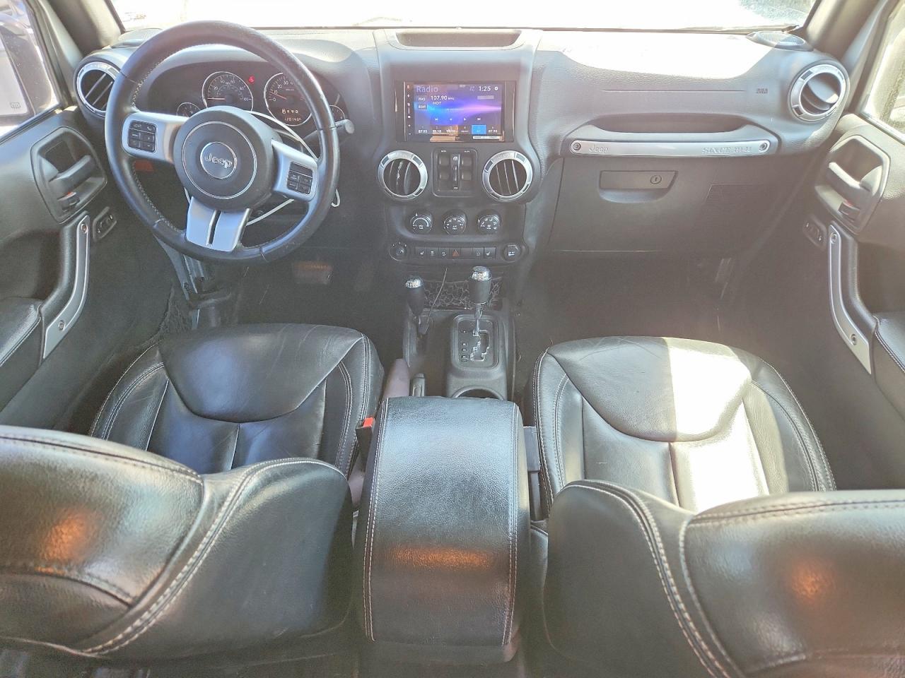 2015 Jeep Wrangler Unlimited Rubicon - zdjęcie 8
