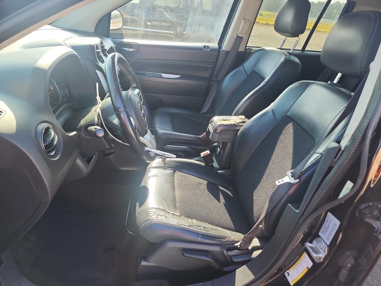 2016 Jeep Compass Latitude - zdjęcie 7