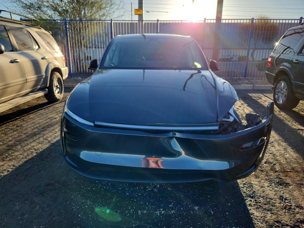 2026 Tesla Model Y - zdjęcie 5