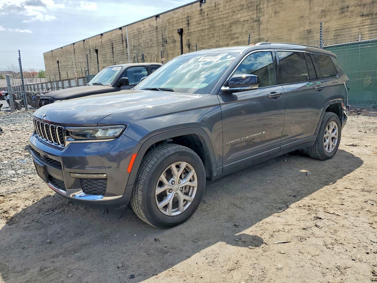 2021 Jeep Grand Cherokee L Limited - zdjęcie główne
