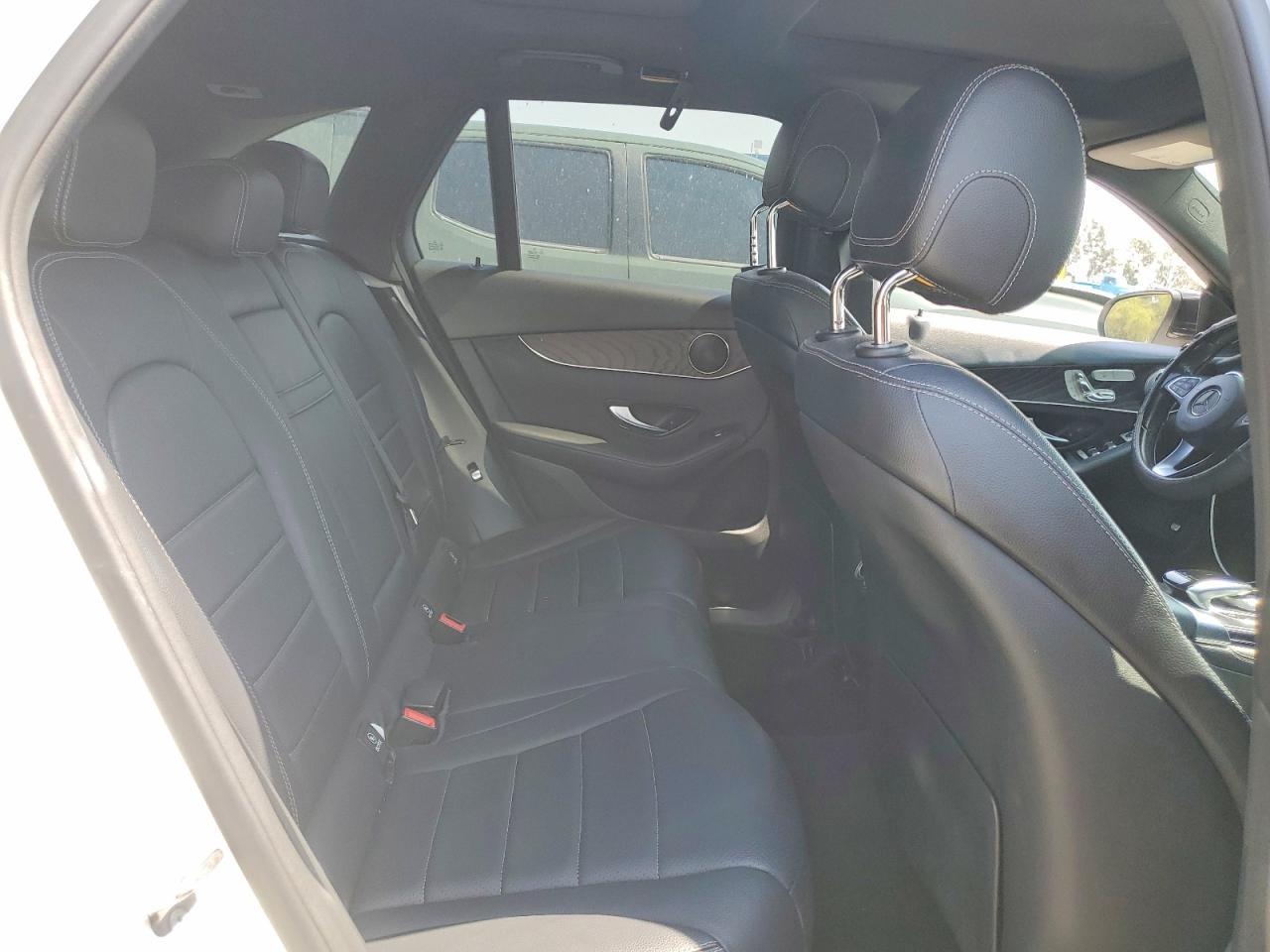 2017 Mercedes-Benz Glc 300 4Matic - zdjęcie 10