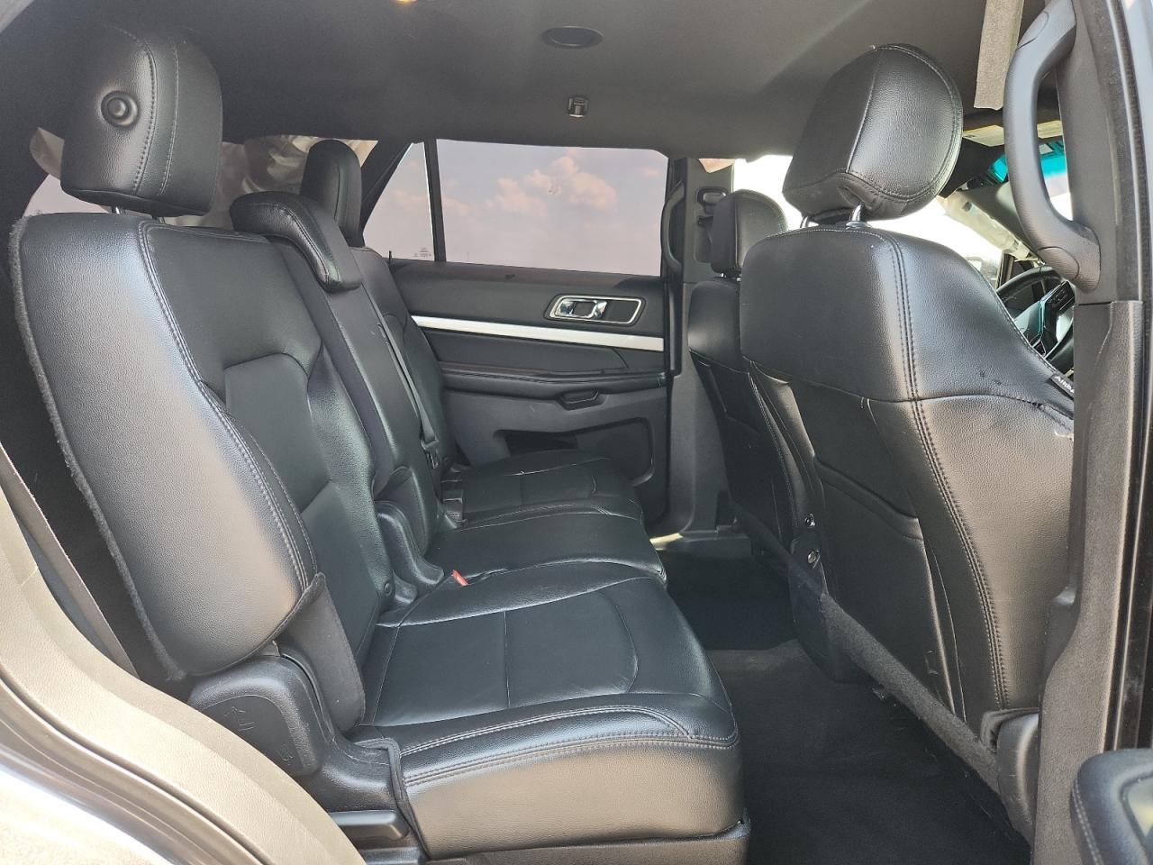 2016 Ford Explorer Xlt - zdjęcie 11