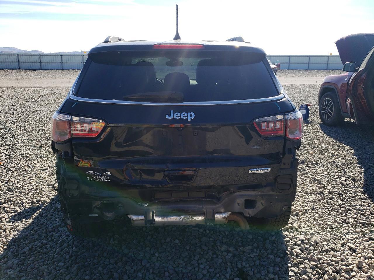 2017 Jeep Compass Latitude - zdjęcie 6
