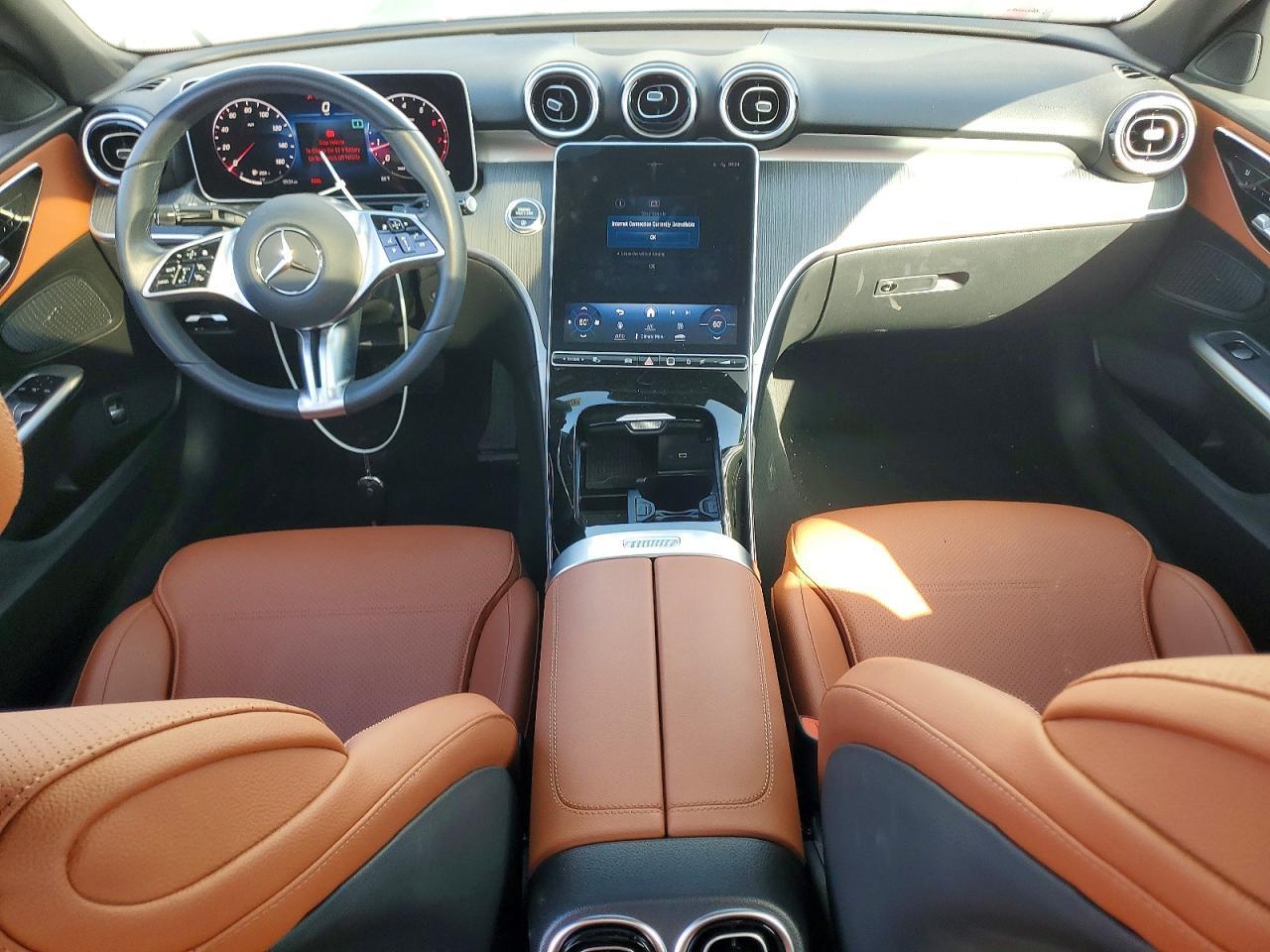 2024 Mercedes-Benz C 300 - zdjęcie 8