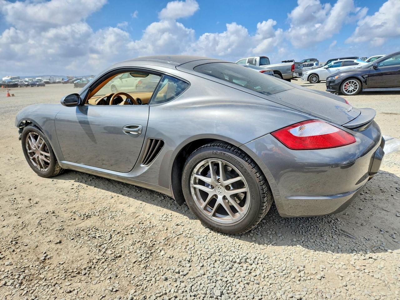 2023 Porsche Cayman - zdjęcie 2
