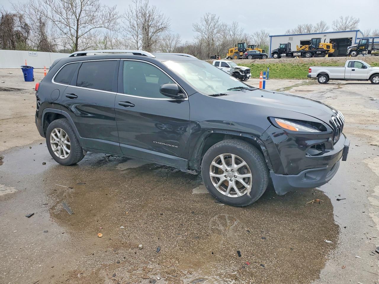 2016 Jeep Cherokee Latitude - zdjęcie 4