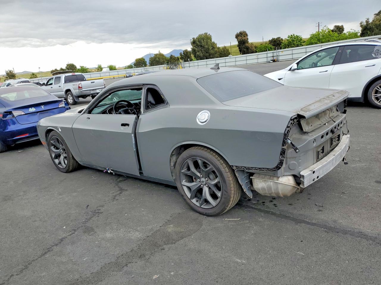 2017 Dodge Challenger Sxt - zdjęcie 2
