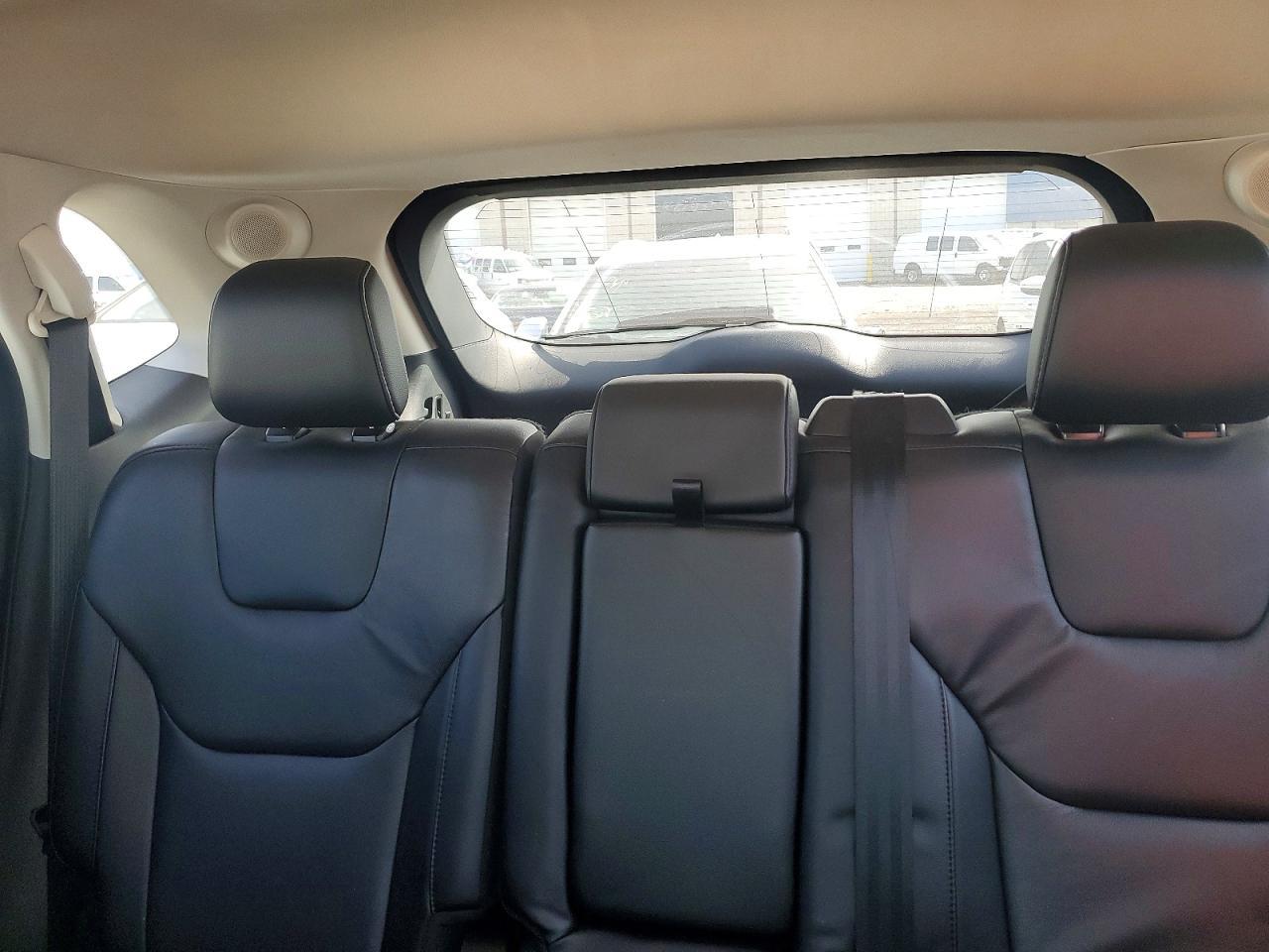 2021 Ford Edge Titanium - zdjęcie 10
