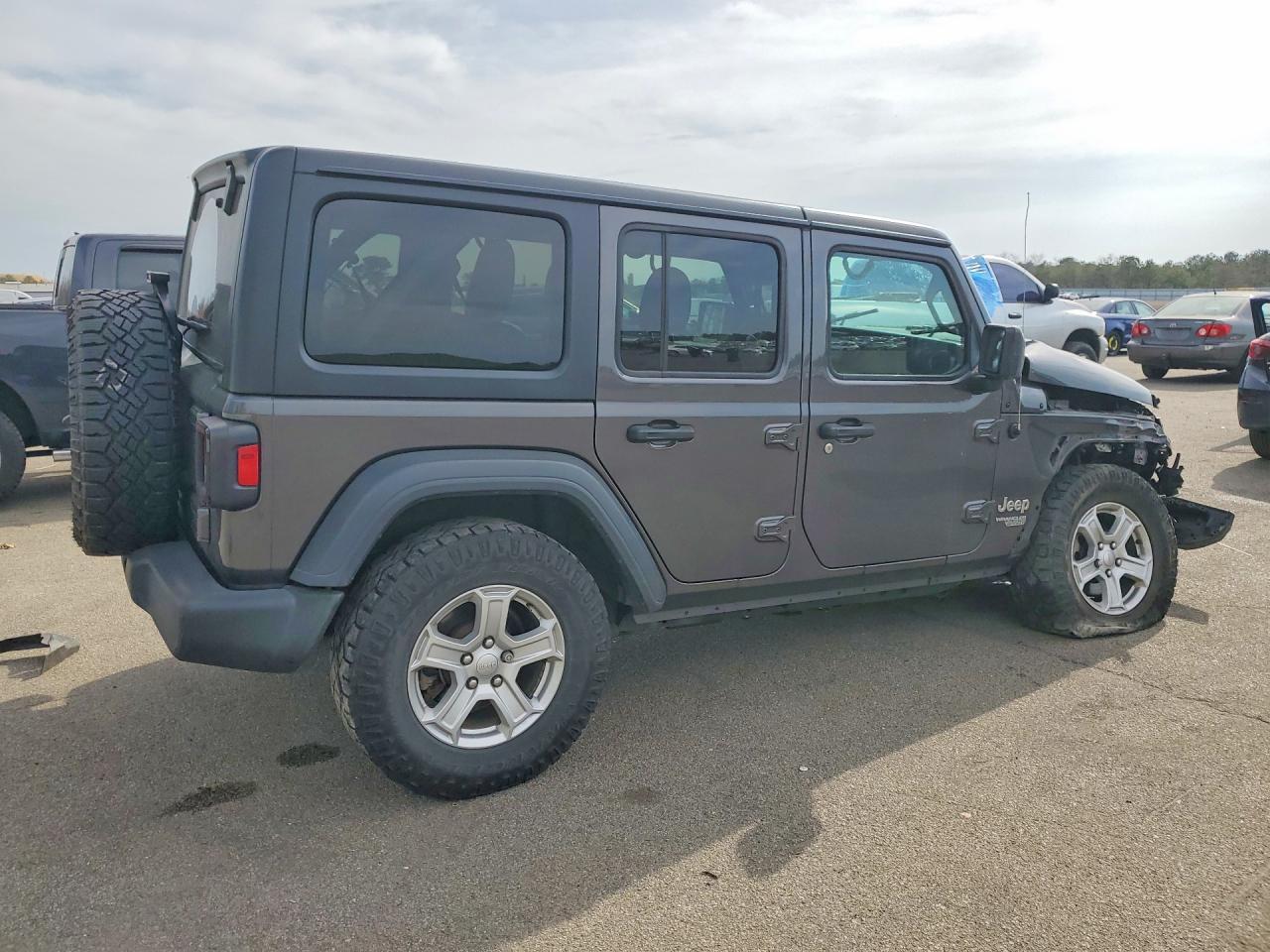 2019 Jeep Wrangler Unlimited Sport - zdjęcie 3
