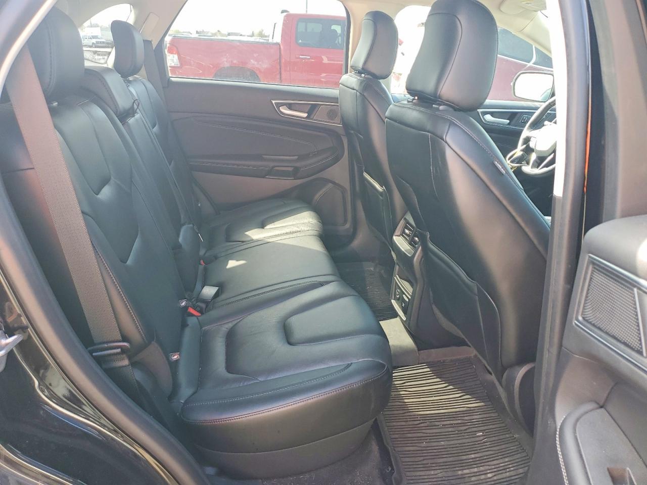 2021 Ford Edge Titanium - zdjęcie 11