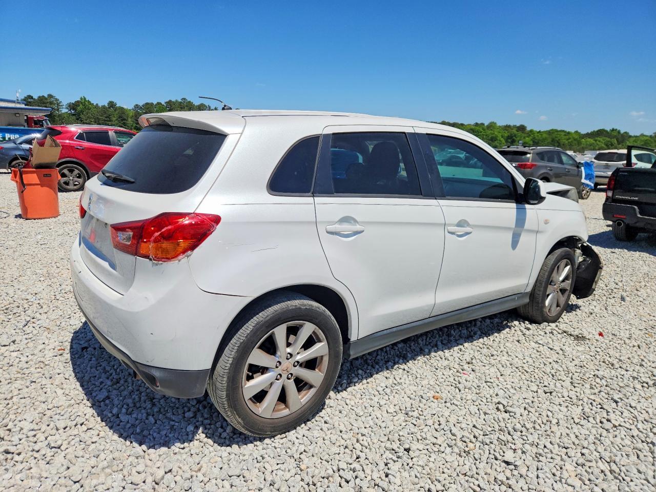 2015 Mitsubishi Outlander Sport Es - zdjęcie 3