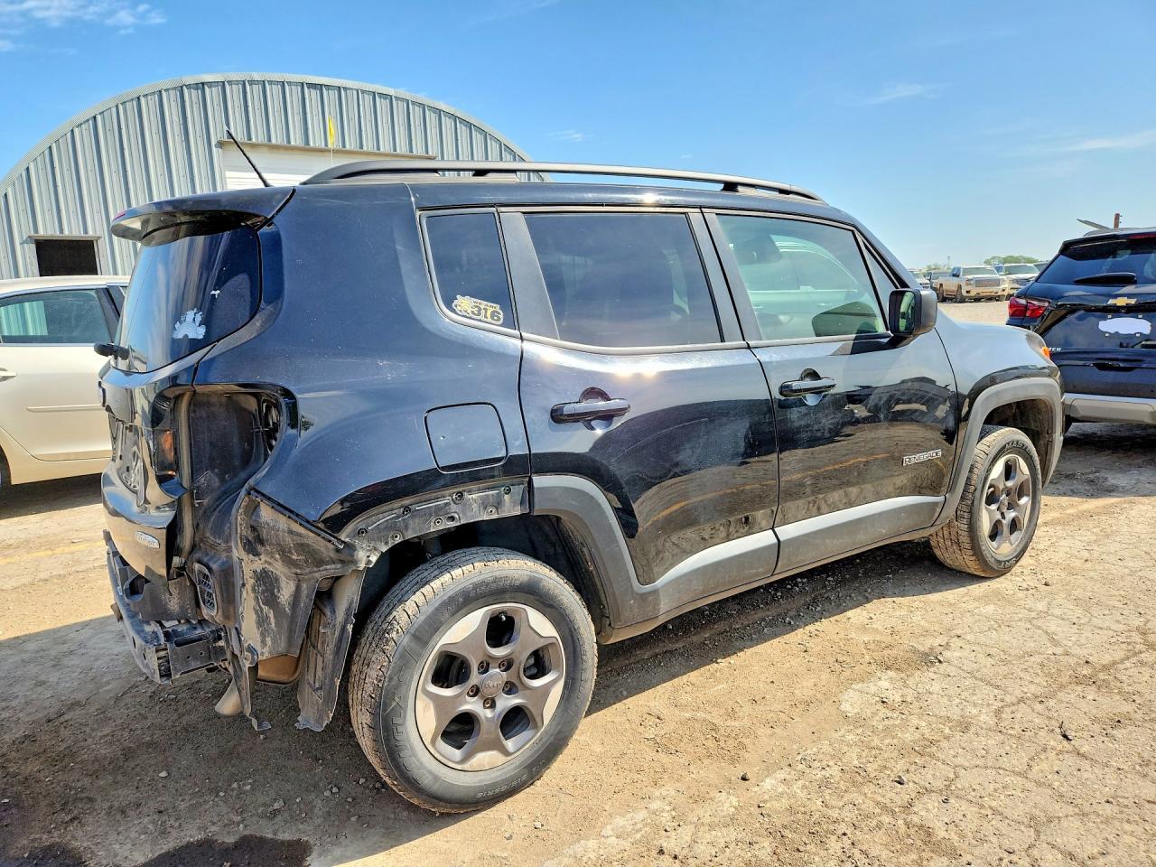 2015 Jeep Renegade Latitude - zdjęcie 3
