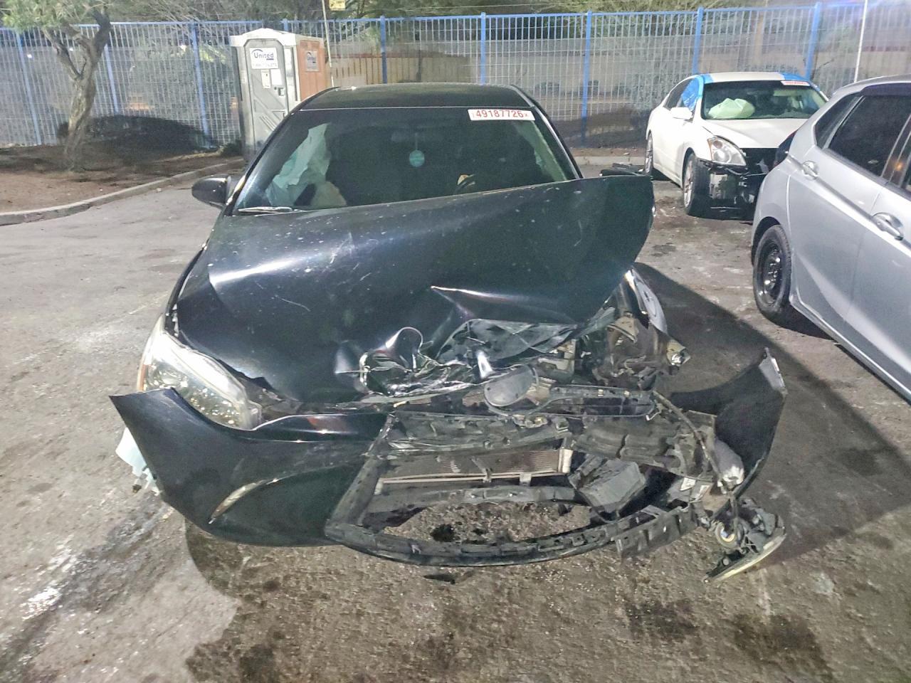 2016 Toyota Camry Se - zdjęcie 5