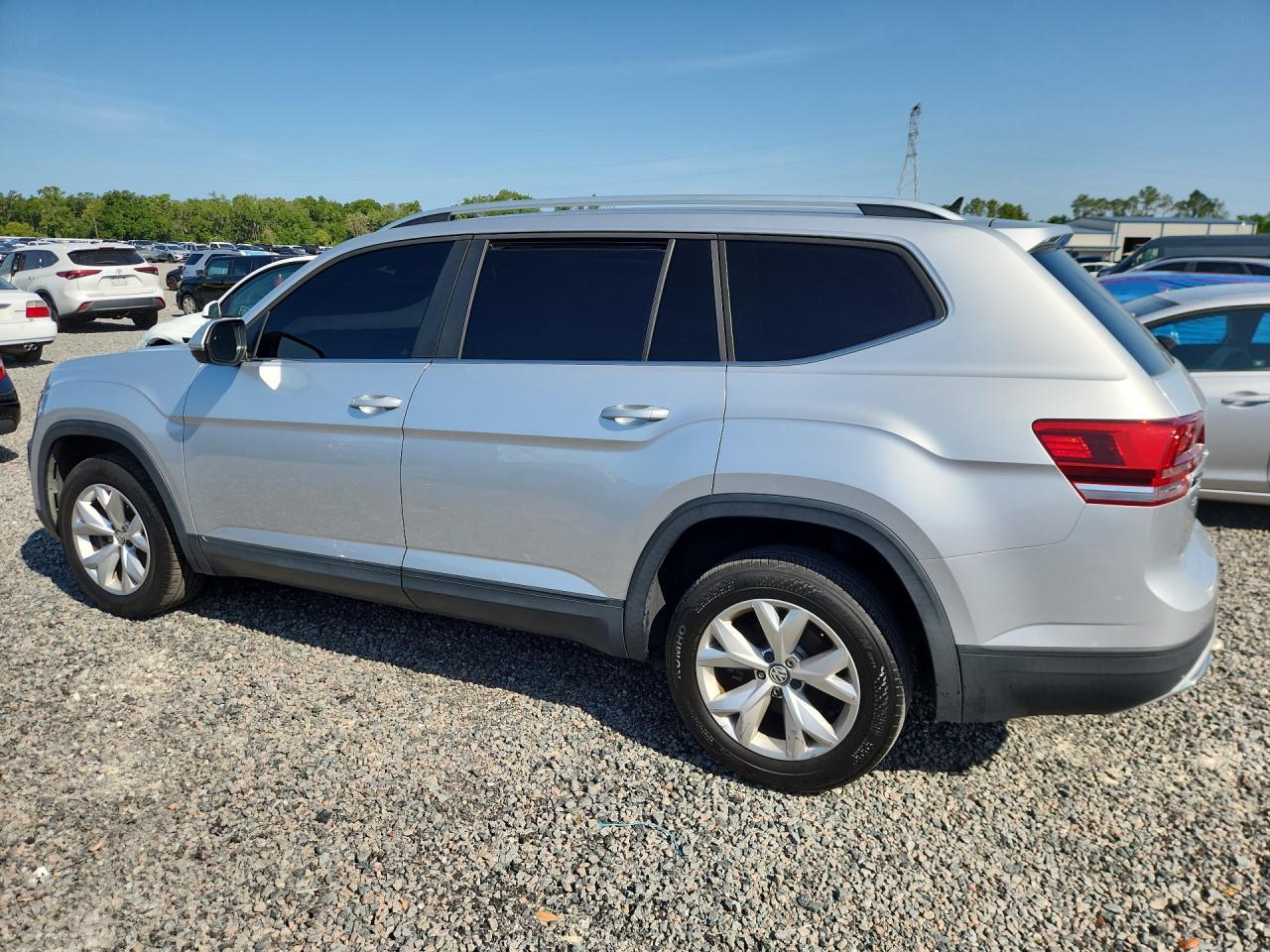 2018 Volkswagen Atlas Se - zdjęcie 2