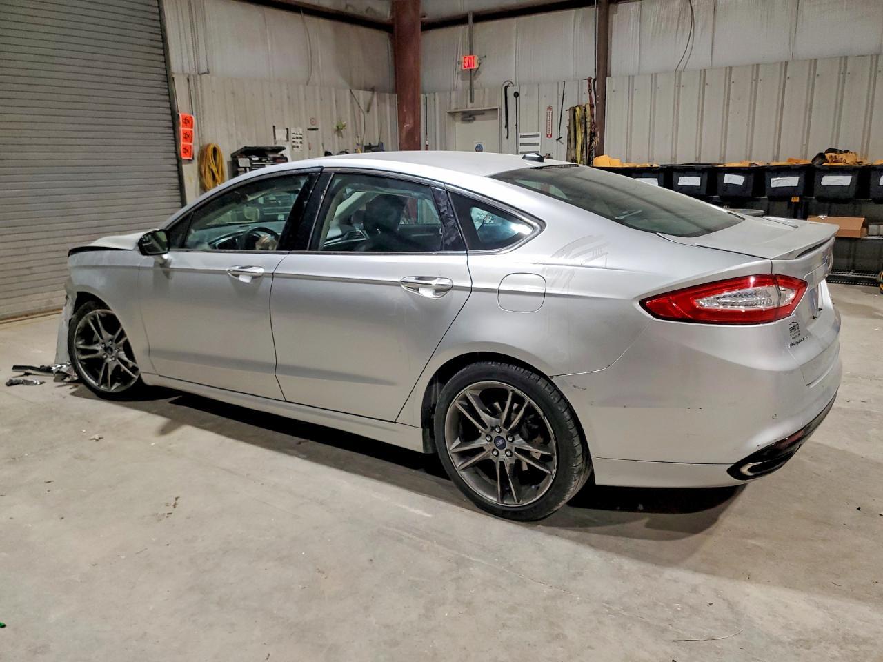 2014 Ford Fusion Titanium - zdjęcie 2